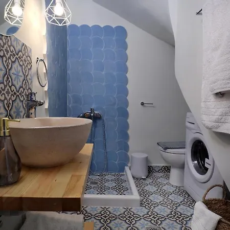 Maisonette In Olive Garden - 1km From Center *